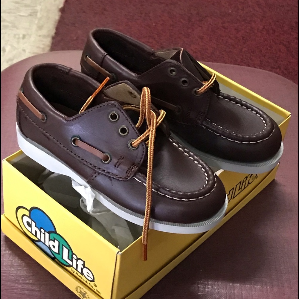 NIB Child Life Boys’ Brown Leather Boat Shoes 8.5D